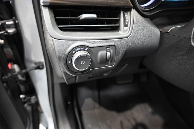 Used 2020 Buick Envision Essence AWD/4WD image 24