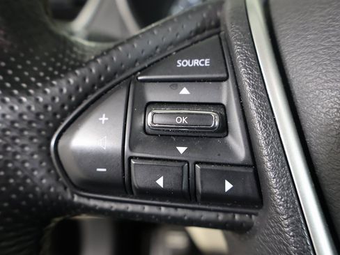 Used 2020 Nissan Maxima 3.5 SL w/ Floor Mat Group image 17