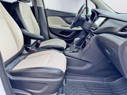 Used 2019 Buick Encore Preferred image 22