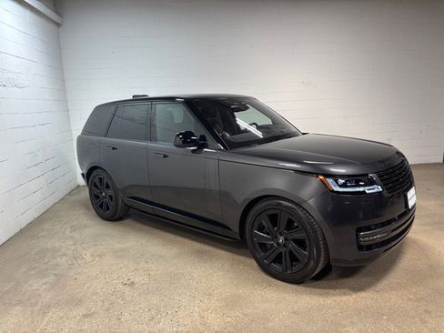 Used 2023 Land Rover Range Rover SE image 5