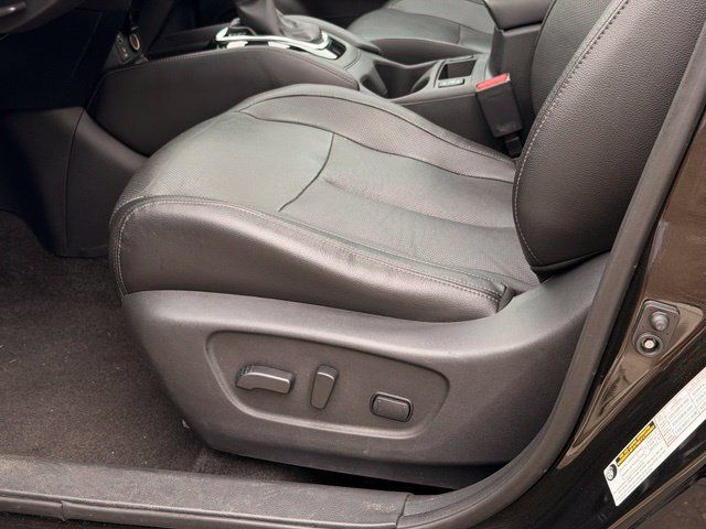 Used 2017 Nissan Rogue SL w/ SL Premium Package AWD/4WD image 26