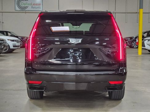 Used 2023 Cadillac Escalade Sport w/ LPO, ONYX Package AWD/4WD image 9