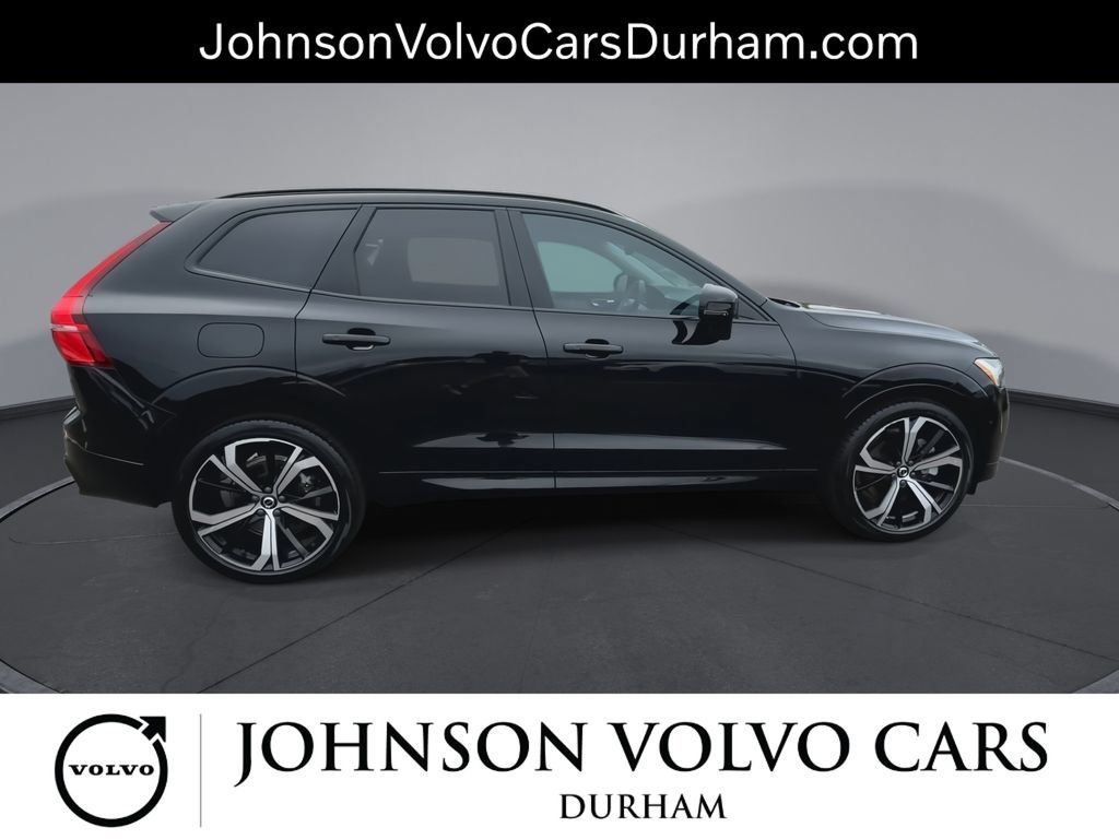Used 2024 Volvo XC60 T8 Ultimate w/ Protection Package Premier AWD/4WD image 9
