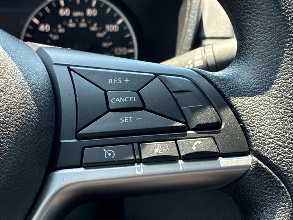 Used 2024 Nissan Altima 2.5 SV AWD/4WD image 26