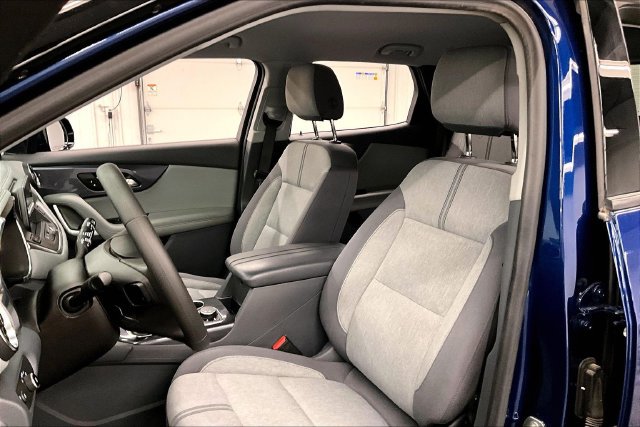 Used 2022 Chevrolet Blazer LT FWD image 23