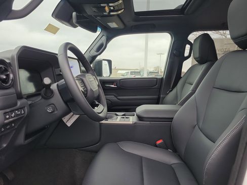 New 2026 Toyota Land Cruiser image 14