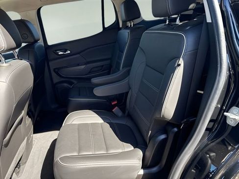 Used 2022 GMC Acadia Denali w/ Denali Ultimate Package FWD image 29