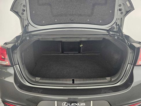 Used 2017 Chevrolet SS image 14