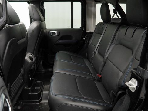 Used 2024 Jeep Wrangler High Altitude image 22