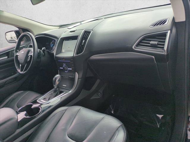 Used 2016 Ford Edge Titanium w/ Technology Package FWD image 22