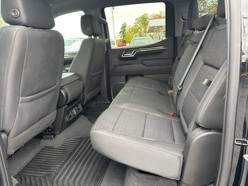 Used 2023 GMC Sierra 1500 Elevation image 18