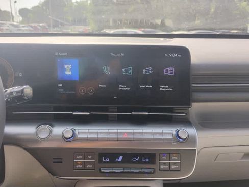 Used 2024 Hyundai Kona SEL AWD/4WD image 10