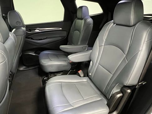 Used 2024 Buick Enclave Premium image 54