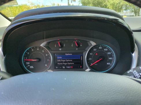 Used 2020 Chevrolet Traverse LT FWD image 32