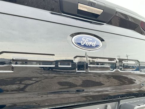 Used 2023 Ford F150 XLT w/ XTR Package image 12