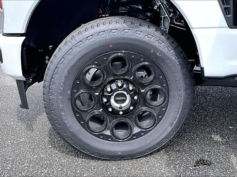 New 2026 Ford F250 4x4 Crew Cab Super Duty image 12