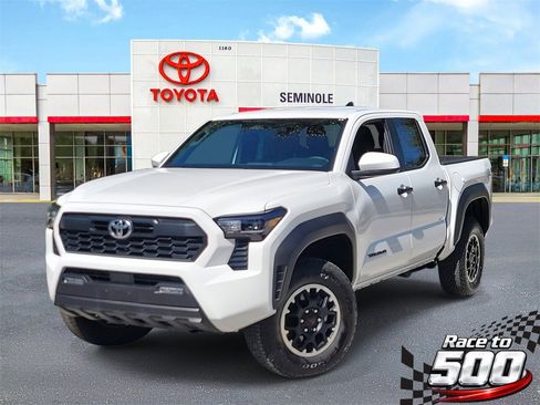 Used 2025 Toyota Tacoma TRD Off-Road image 1