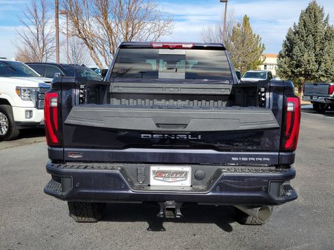 New 2026 GMC Sierra 2500 Denali w/ Denali Reserve Package AWD/4WD image 10
