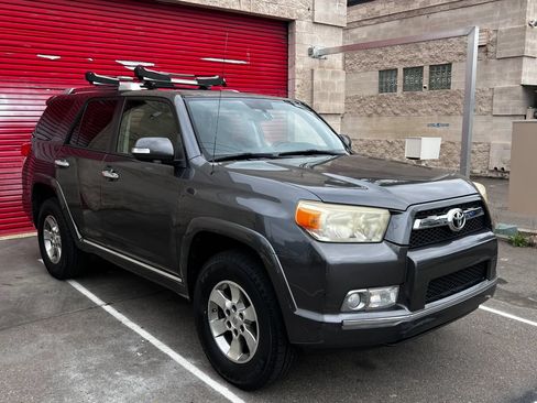 Used 2012 Toyota 4Runner SR5 w/ Convenience Pkg AWD/4WD image 2