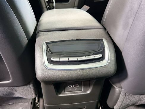Used 2024 Cadillac XT6 Sport w/ Technology Package AWD/4WD image 28