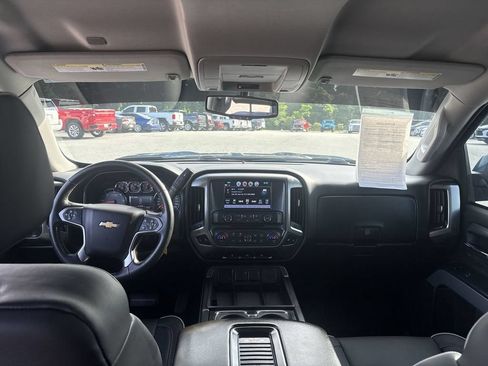 Used 2018 Chevrolet Silverado 1500 LT w/ All Star Edition AWD/4WD image 18