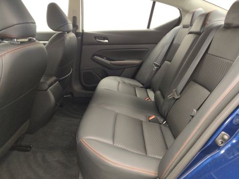 Used 2024 Nissan Altima 2.5 SR FWD image 18