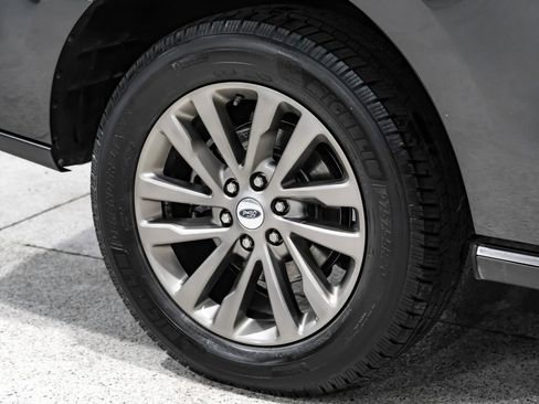 Used 2019 Ford Expedition Limited w/ Cargo Package image 69