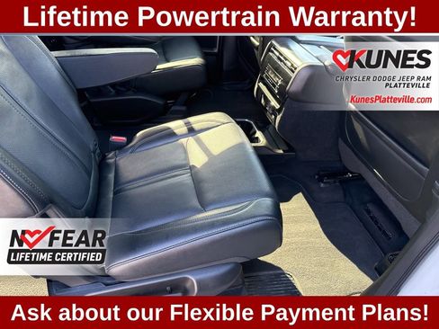 Used 2024 Jeep Wagoneer Series III image 30