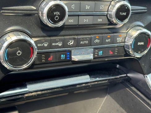Used 2023 Ford F150 Lariat AWD/4WD image 19