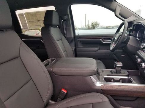 New 2026 GMC Sierra 1500 SLT AWD/4WD image 14