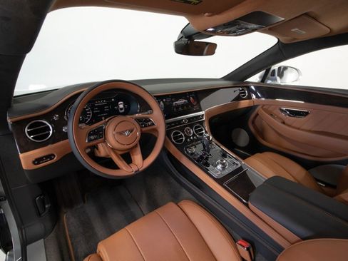 Used 2024 Bentley Continental GT Mulliner image 5