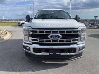 New 2026 Ford F350 XL w/ XL Chrome Package AWD/4WD video 2