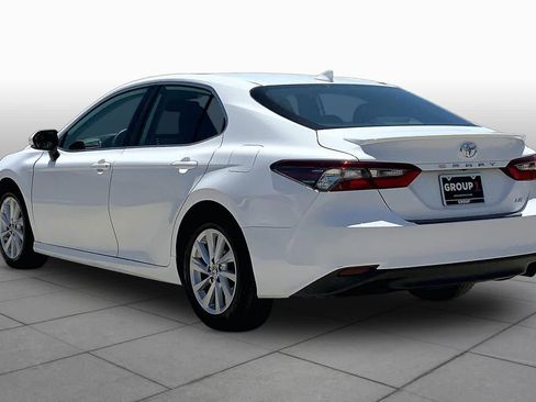 Used 2023 Toyota Camry LE w/ Convenience Package FWD image 12