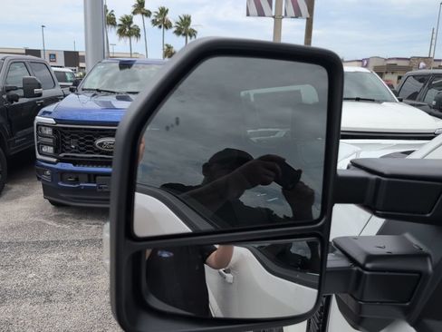New 2026 Ford F250 Lariat w/ Black Appearance Package AWD/4WD image 7