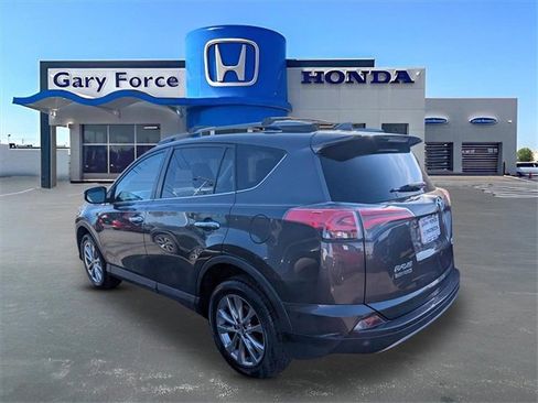 Used 2017 Toyota RAV4 Limited image 2