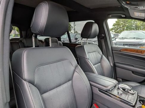 Used 2019 Mercedes-Benz GLS 450 4MATIC w/ Premium 1 Package image 44