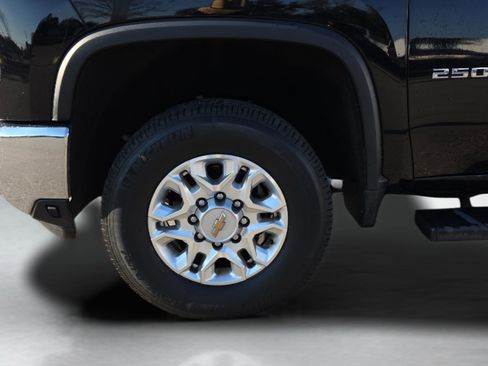 Used 2024 Chevrolet Silverado 2500 LTZ w/ LTZ Premium Package image 10