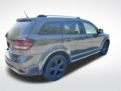 Used 2020 Dodge Journey Crossroad FWD image 4