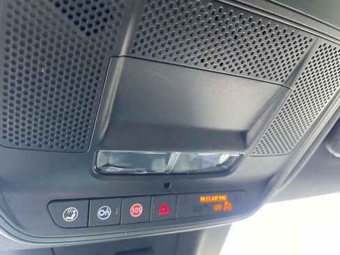 Used 2024 Chevrolet Equinox EV RS image 25