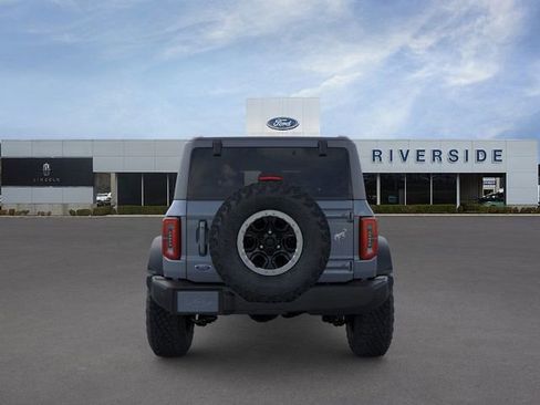 New 2025 Ford Bronco Outer Banks w/ Sasquatch Package image 5