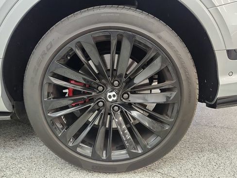 Used 2021 Bentley Bentayga Speed AWD/4WD image 50
