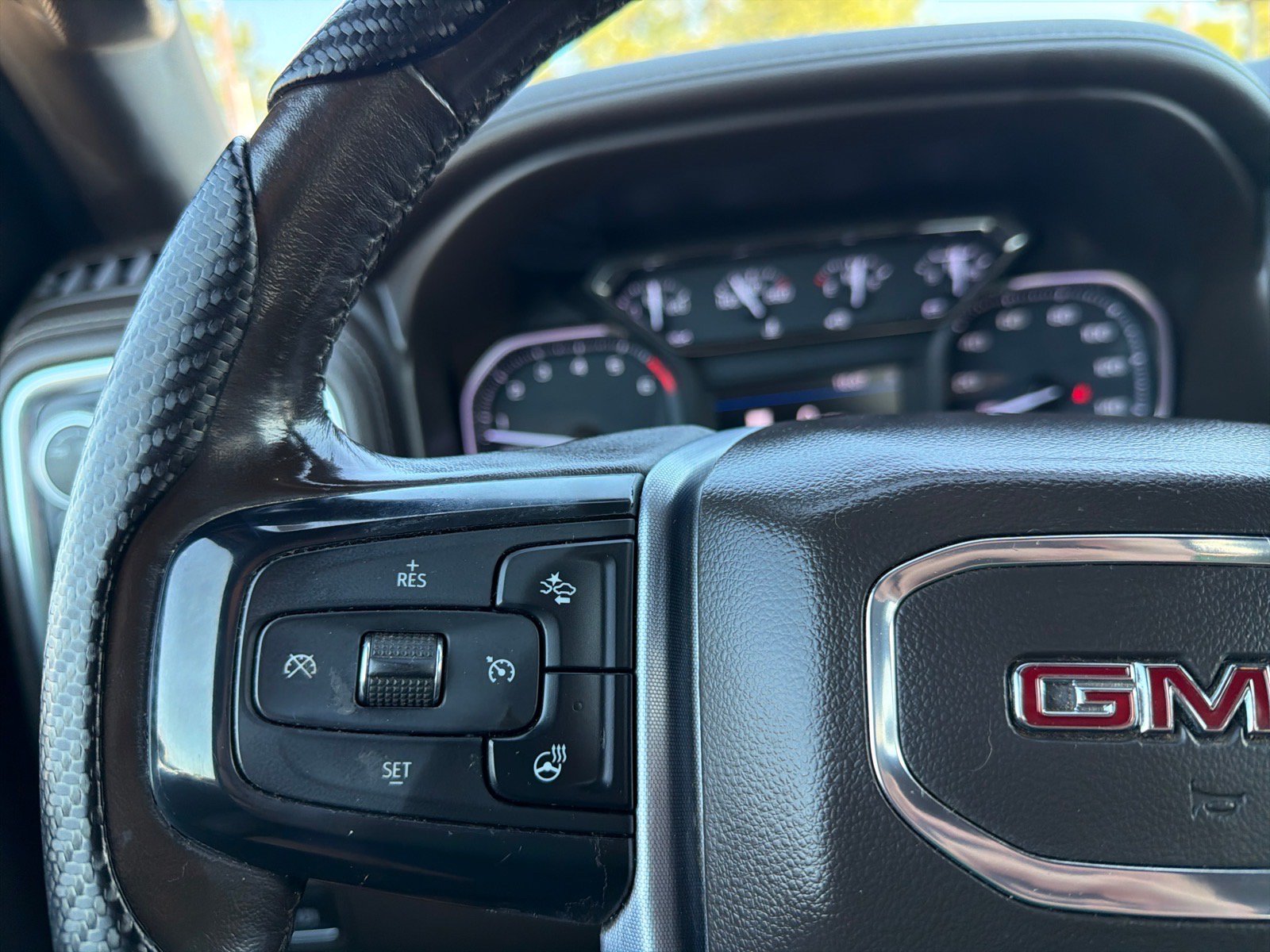 Used 2020 GMC Sierra 1500 SLT w/ SLT Premium Plus Package AWD/4WD image 16
