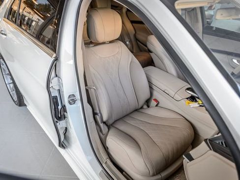 Used 2018 Mercedes-Benz S 560 Sedan image 43