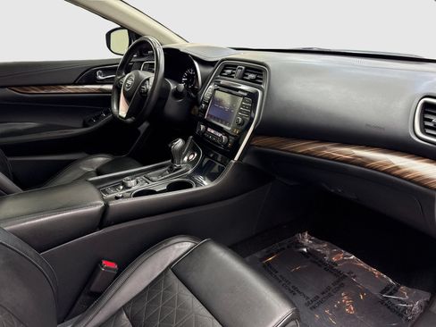 Used 2018 Nissan Maxima Platinum FWD image 42