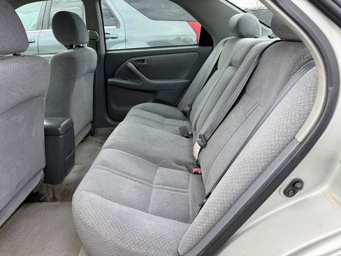 Used 2001 Toyota Camry CE image 21