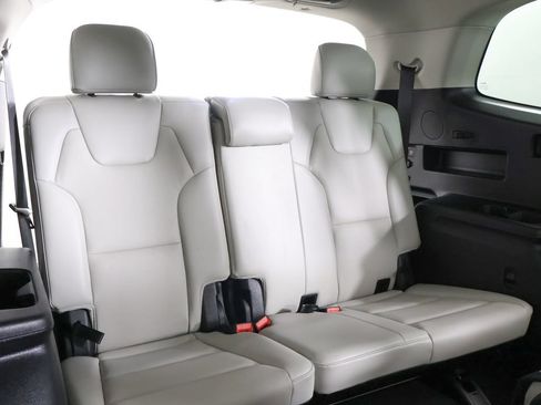 Used 2025 Kia Telluride S FWD image 37