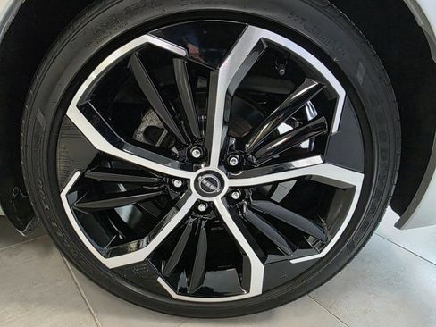 Used 2023 Nissan Altima 2.5 SR image 3