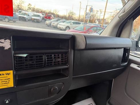 Used 2014 GMC Savana 2500 w/ Cold Climate Package RWD image 37