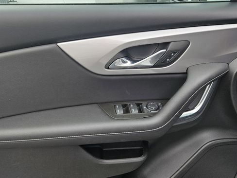 Used 2024 Chevrolet Blazer LT w/ Driver Confidence Package image 11