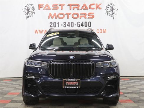 Used 2022 BMW X7 M50i AWD/4WD image 2